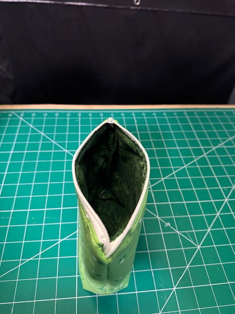 1 of a kind Boxed Zipper bag, Green Mushroom